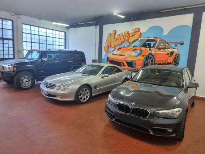 dealer showroom